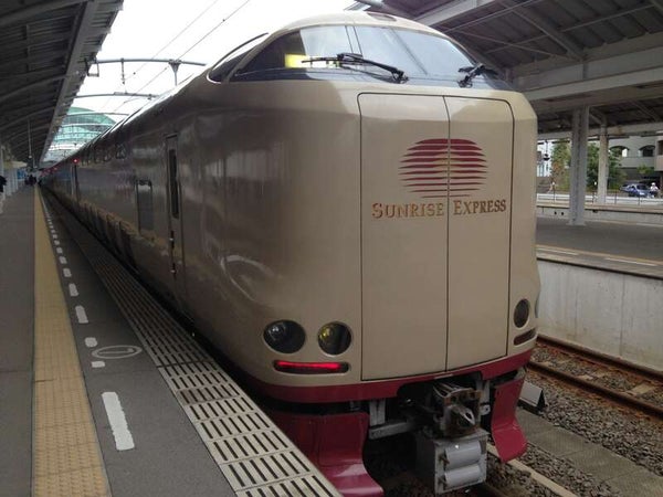 【東京駅発】 〈鉄道くらぶ〉復路サンライズ瀬戸利用!世界初の軌陸両用車DMV乗車体験と3つの鉄印帳めぐり3日間2